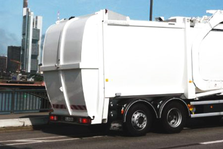 09_XXL37_verkA╠èrzteHeckklappe_Actros2532L_450x386.jpg