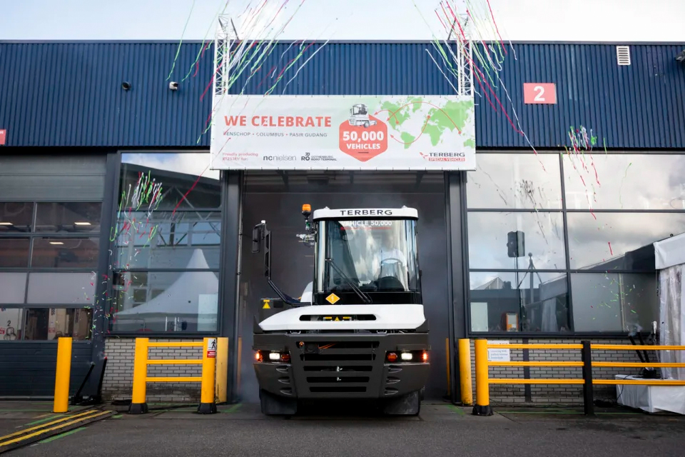 EIN GLOBALER MEILENSTEIN FÜR TERBERG SPECIAL VEHICLES: 50.000 FAHRZEUGE UND ES GEHT WEITER